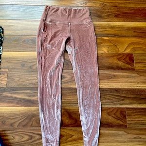 Lululemon size 8 velvet leggings